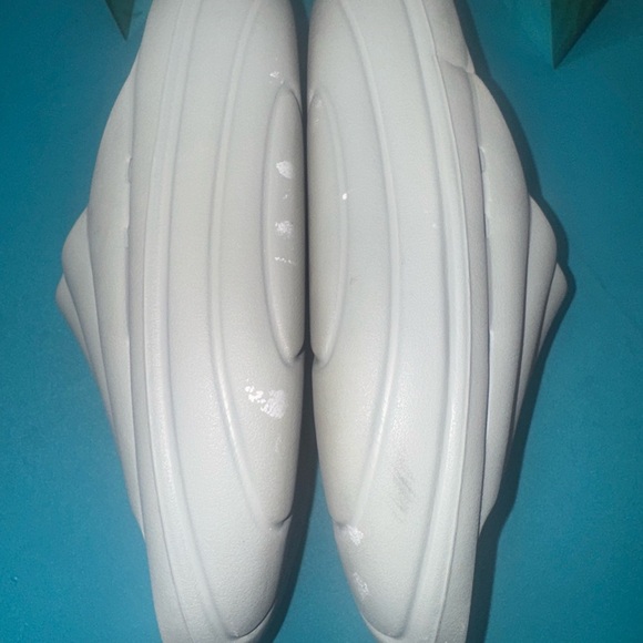 UGG FOAM O SLIDE Woman  Slide Sandals Size 10 - Picture 8 of 10